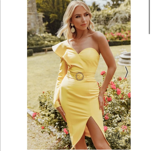 LAVISH ALICE one shoulder ruffle sleeve midi dress in pastel yellow ~ - Picture 2 of 10